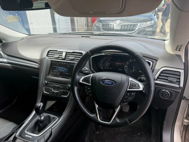 Ford Mondeo Tdci Titanium Hatchback BG65EJX Silver #5