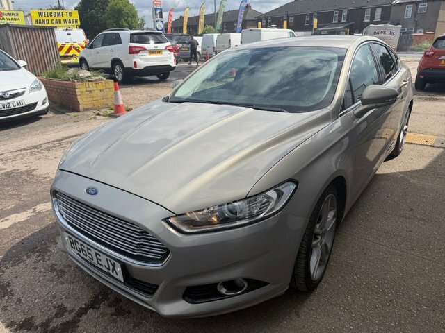 Ford Mondeo Tdci Titanium Hatchback BG65EJX Silver #2