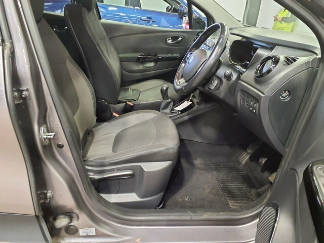 Renault Captur Dci Energy Dynamique S Grey #5