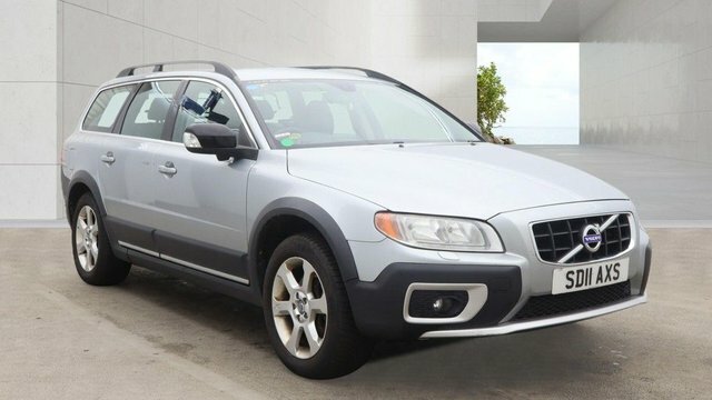 Volvo XC70 D5 Se Estate Silver #2