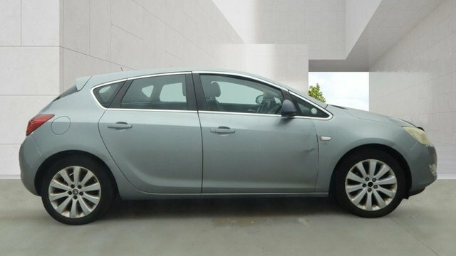 Vauxhall Astra 16V Elite Hatchback Silver #5