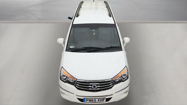 SsangYong Turismo 2L S Black #7