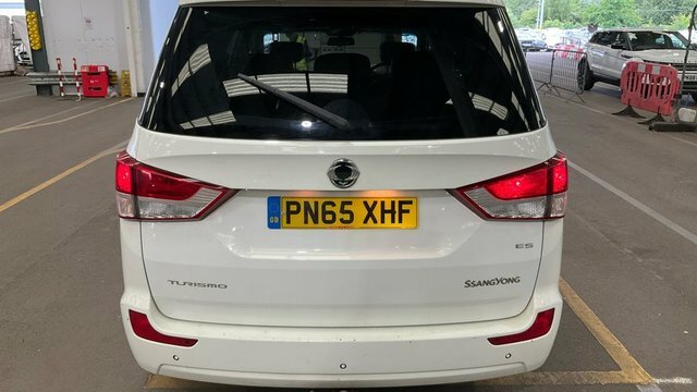 SsangYong Turismo 2L S Black #9
