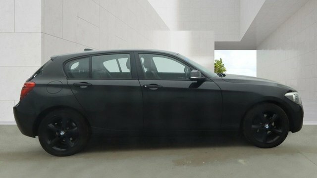 BMW 1 Series 116D Sport Hatchback Black #5