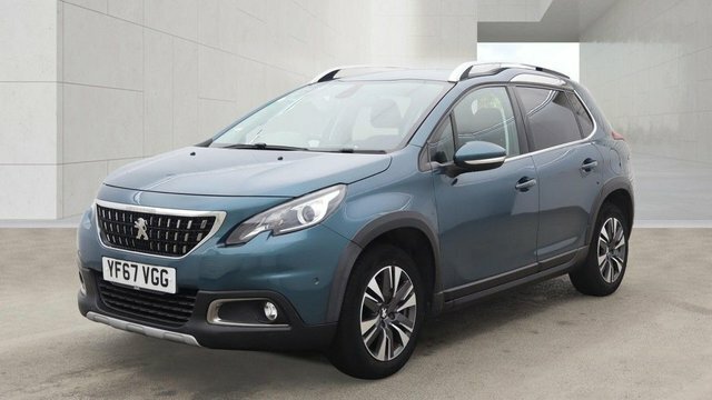 Peugeot 2008 Puretech Allure Suv Green #6