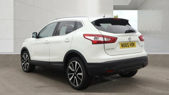 Nissan Qashqai Dci Tekna Suv White #4