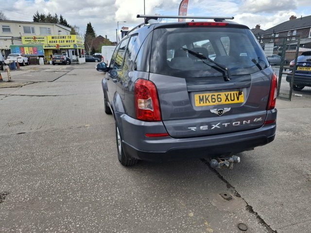SsangYong Rexton Se Suv Grey #4