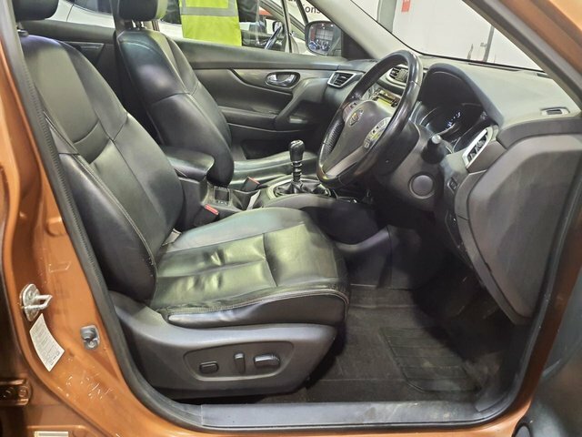 Nissan X-Trail Tekna Orange #8
