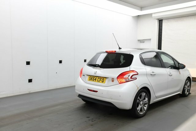 Peugeot 208 1.6 E-hdi Style Grey #2