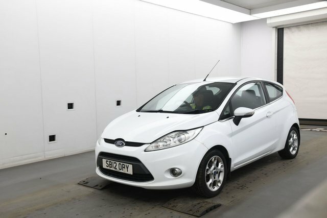 Ford Fiesta Zetec Hatchback White