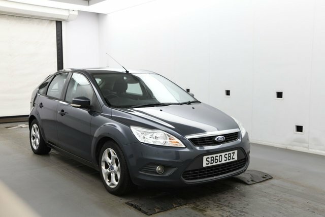Ford Focus Zetec Tdci 5-Door Silver #1