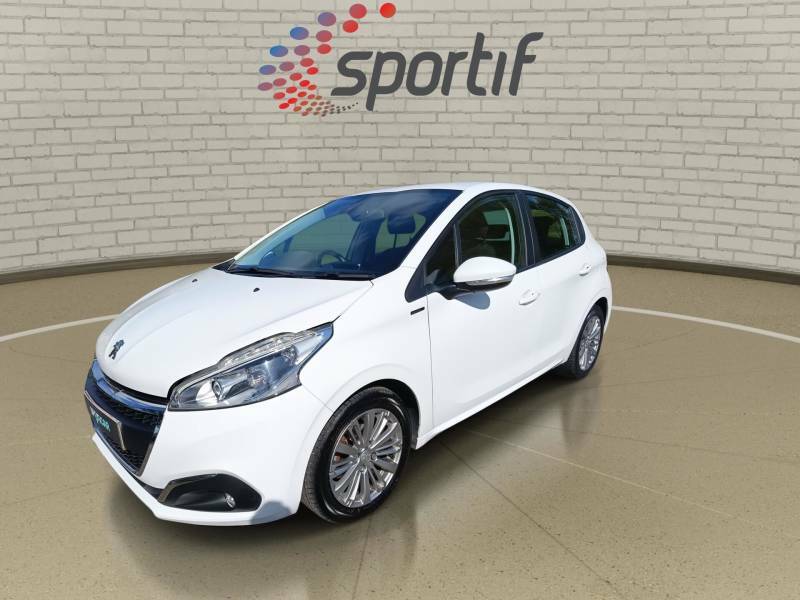 Peugeot 208 Allure Black #21