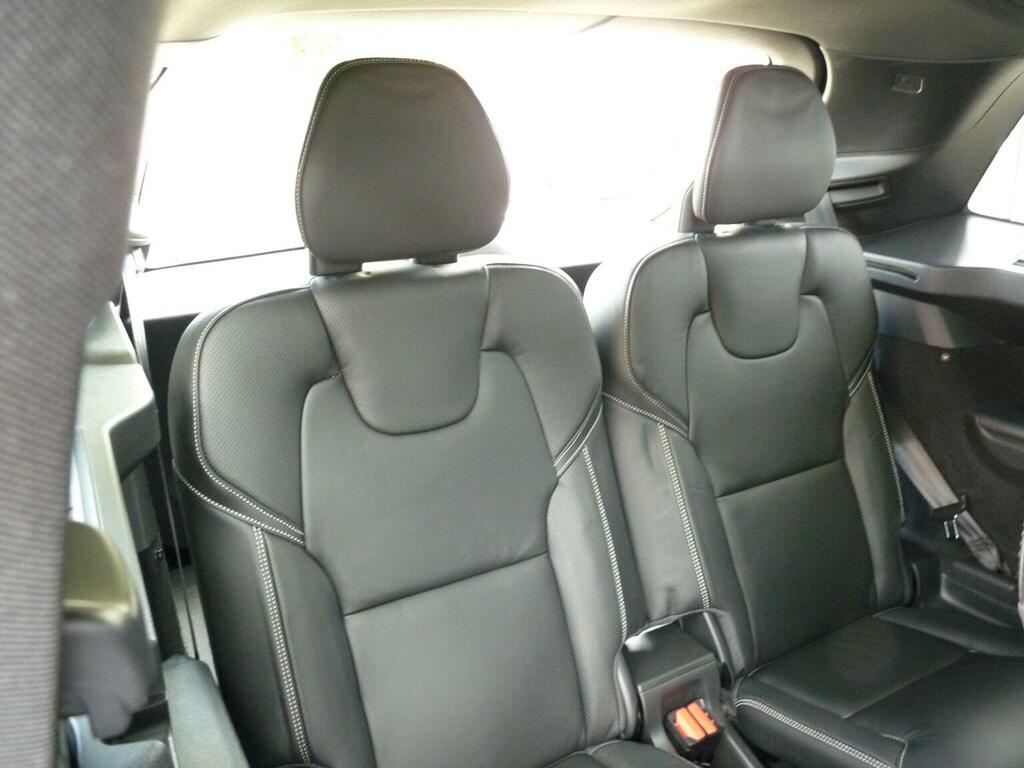 Volvo XC90 2.0H T8 Twin Engine Recharge 11.6Kwh R-design Pro Black #6