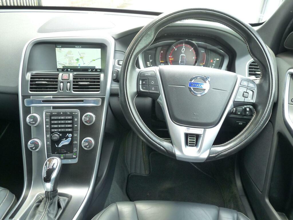 Volvo XC60 2.4 D4 R-design Lux Nav Awd Euro 6 Ss Black #6