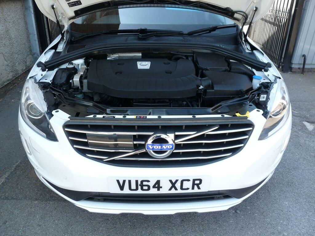Volvo XC60  White #47