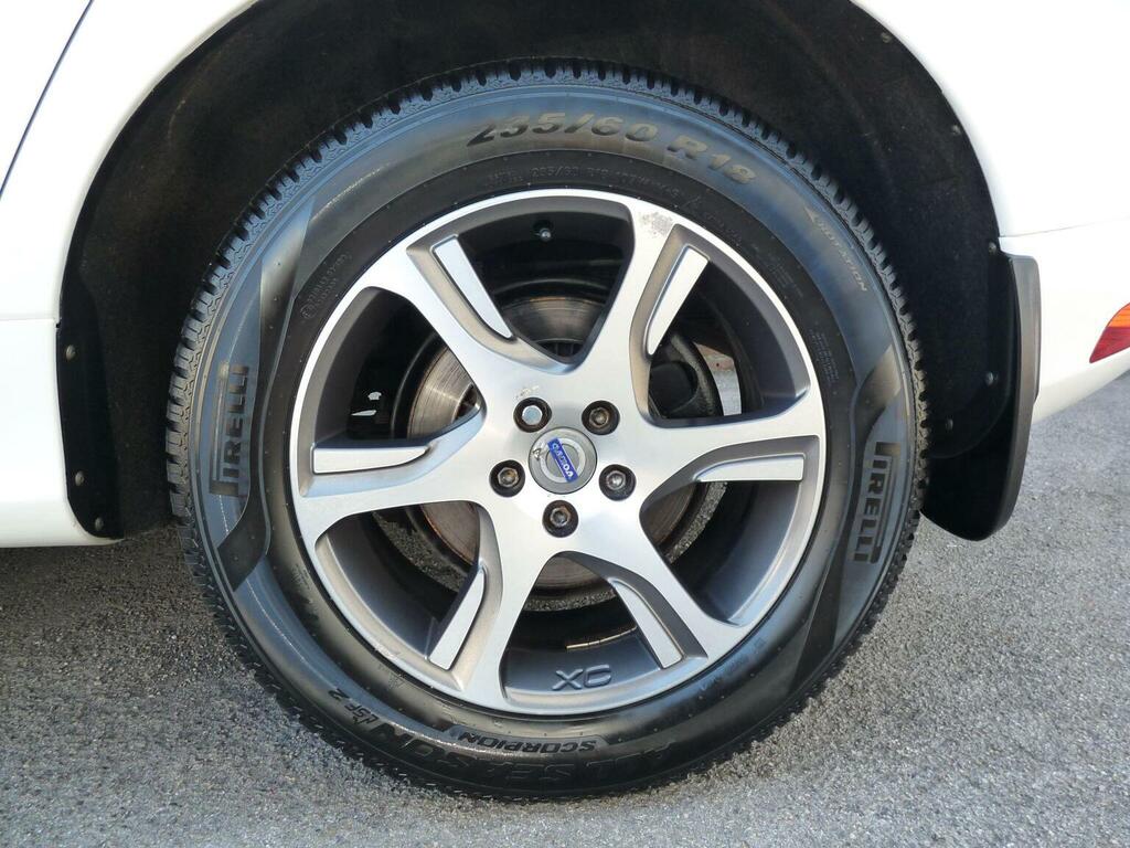 Volvo XC60  White #45