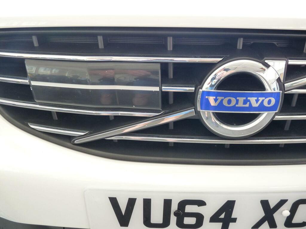 Volvo XC60  White #39