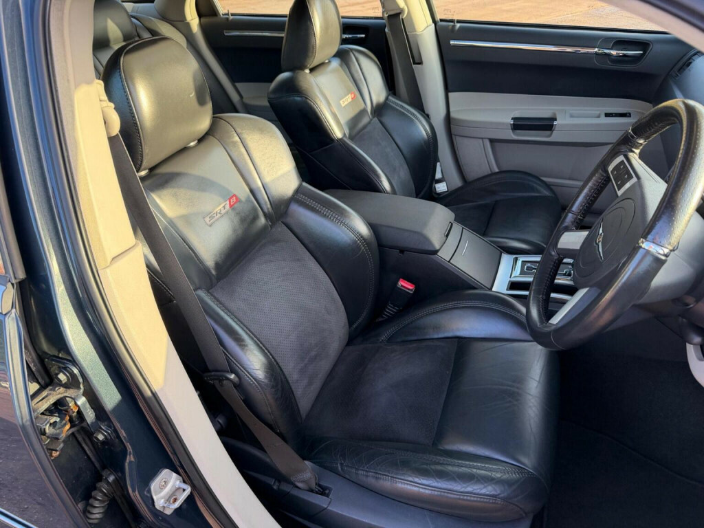 Chrysler 300C 3.0 Crd V6 Lux Blue #79