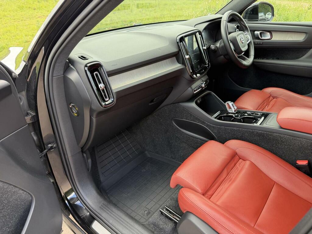 Volvo XC40 D4 First Edition Awd Silver #41