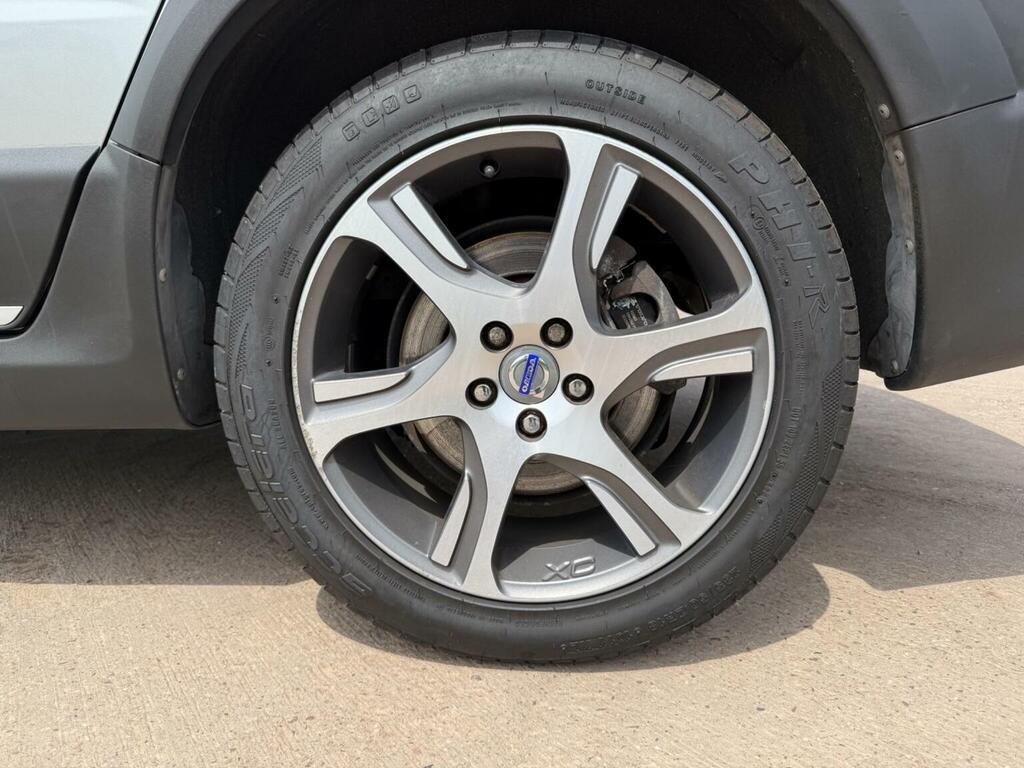 Volvo XC70 D5 Se Lux Awd Silver #47