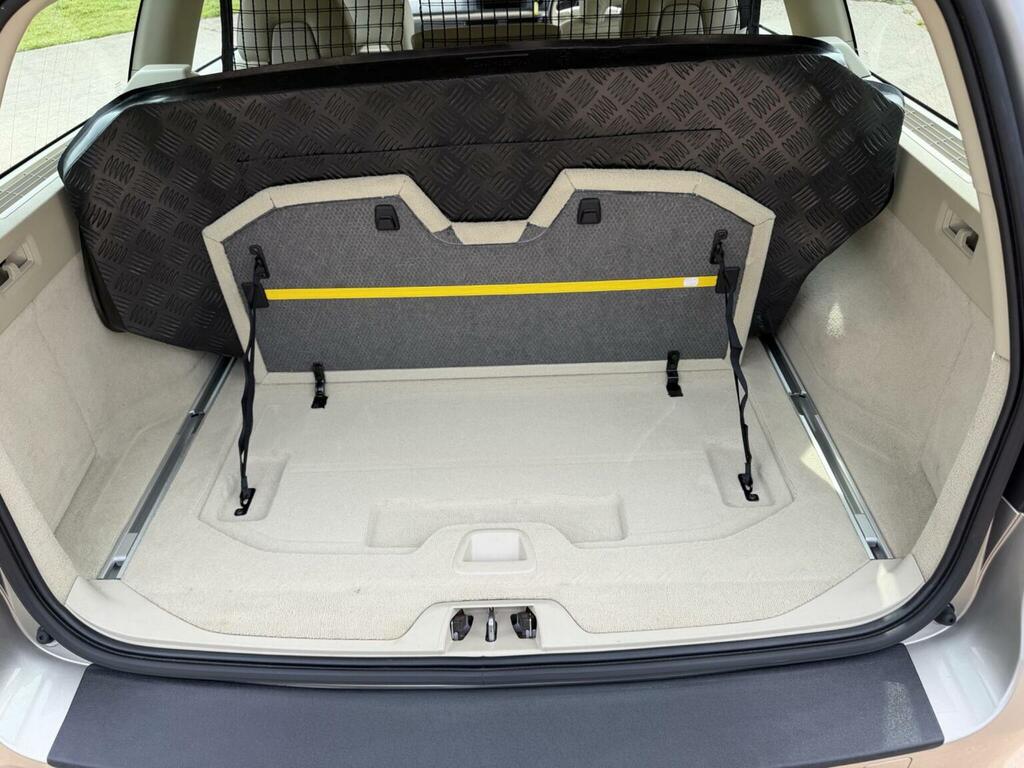 Volvo V70 Business Edition Black #52