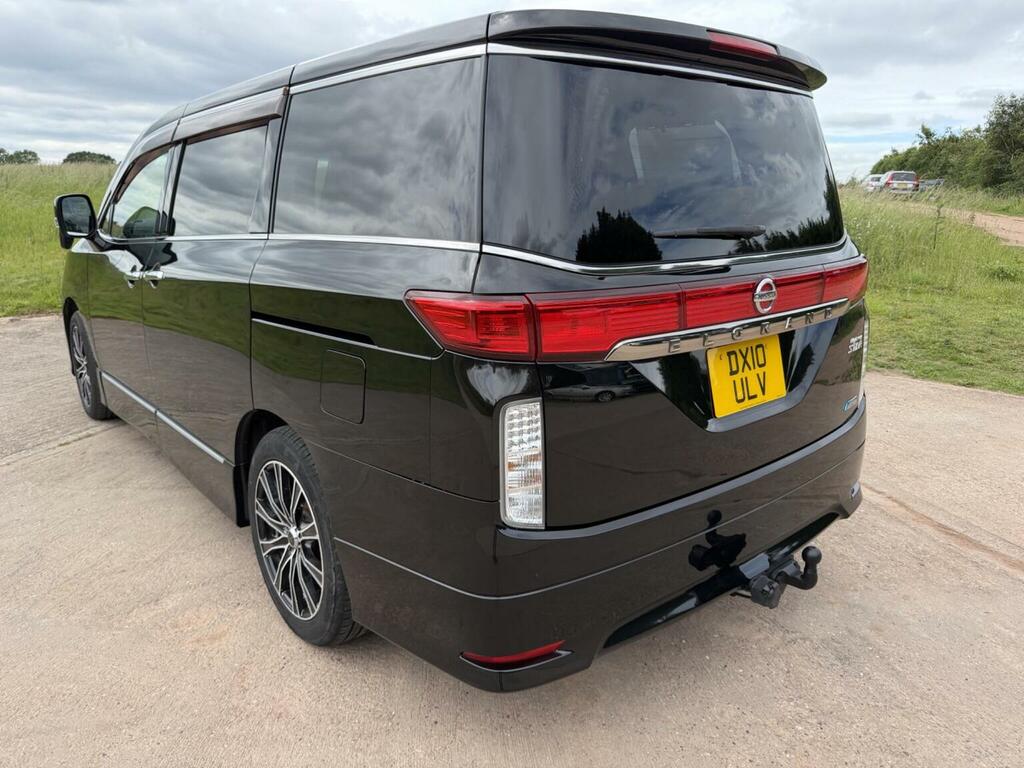 Nissan Elgrand Mpv Red #18