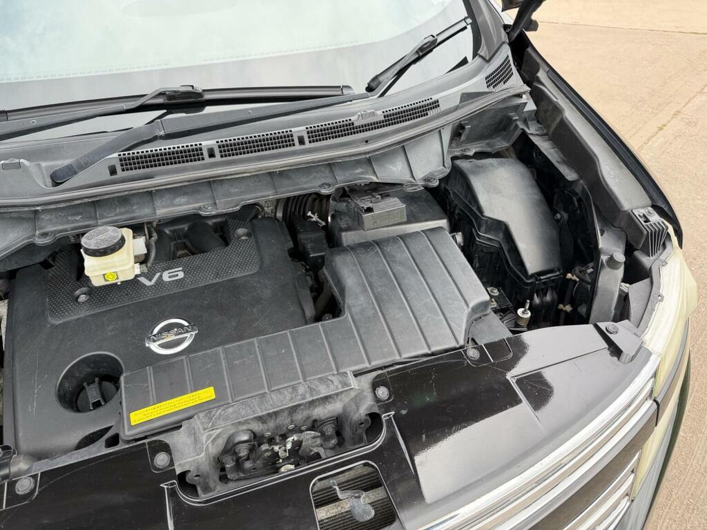 Nissan Elgrand Mpv Red #21