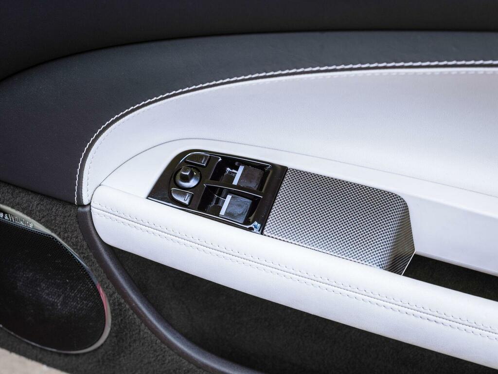 Jaguar XK Xk Dynamic R Black #64
