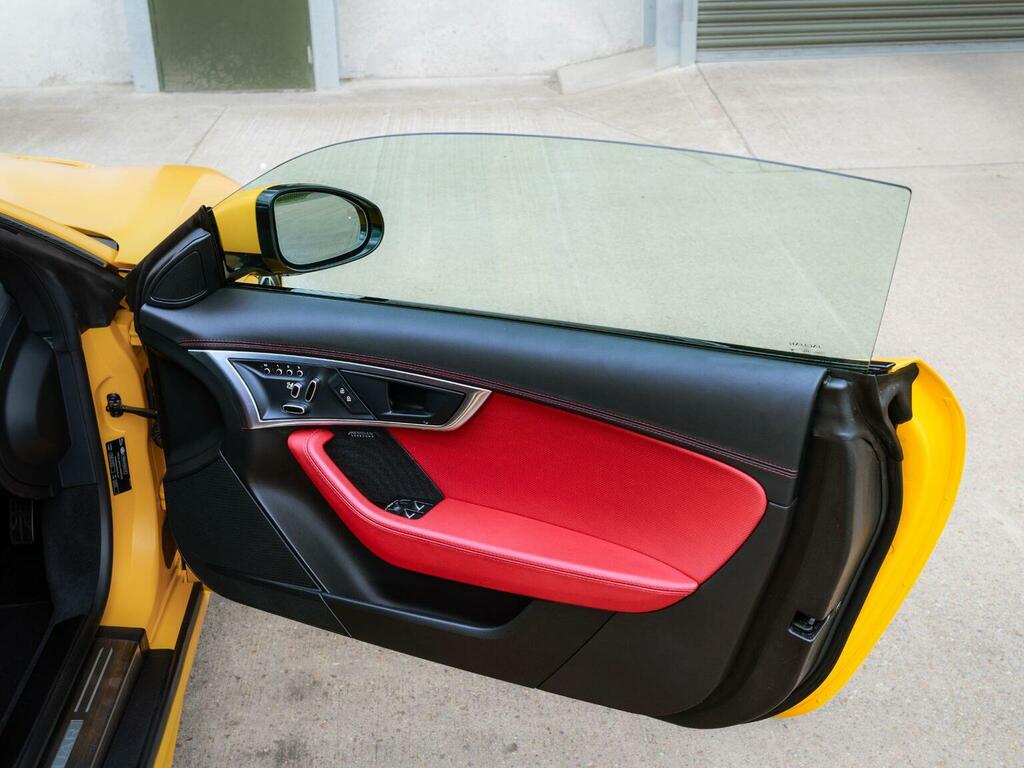 Jaguar F-Type Coupe 2.0I R-dynamic Euro 6 Ss 20212 Black #38