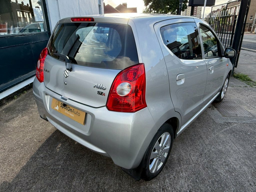 Suzuki Alto 12V Sz4 Hatchback Silver #4