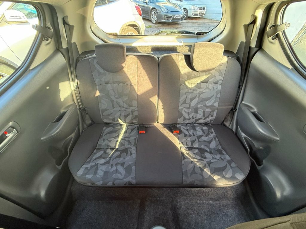Suzuki Alto  Red #17