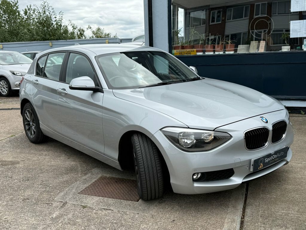 BMW 1 Series 116I Se Hatchback Silver