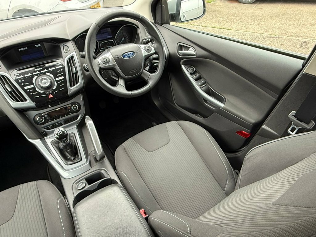 Ford Focus 1.6 Tdci Titanium Euro 5 Ss Black #16