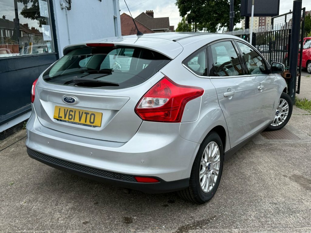 Ford Focus 1.6 Tdci Titanium Euro 5 Ss Black #3