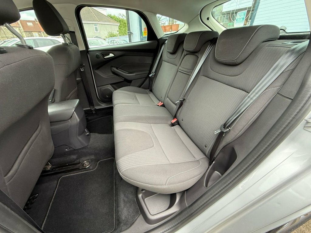 Ford Focus 1.6 Tdci Titanium Euro 5 Ss Black #26