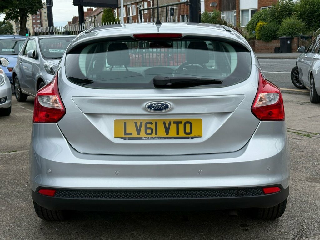 Ford Focus 1.6 Tdci Titanium Euro 5 Ss Black #6