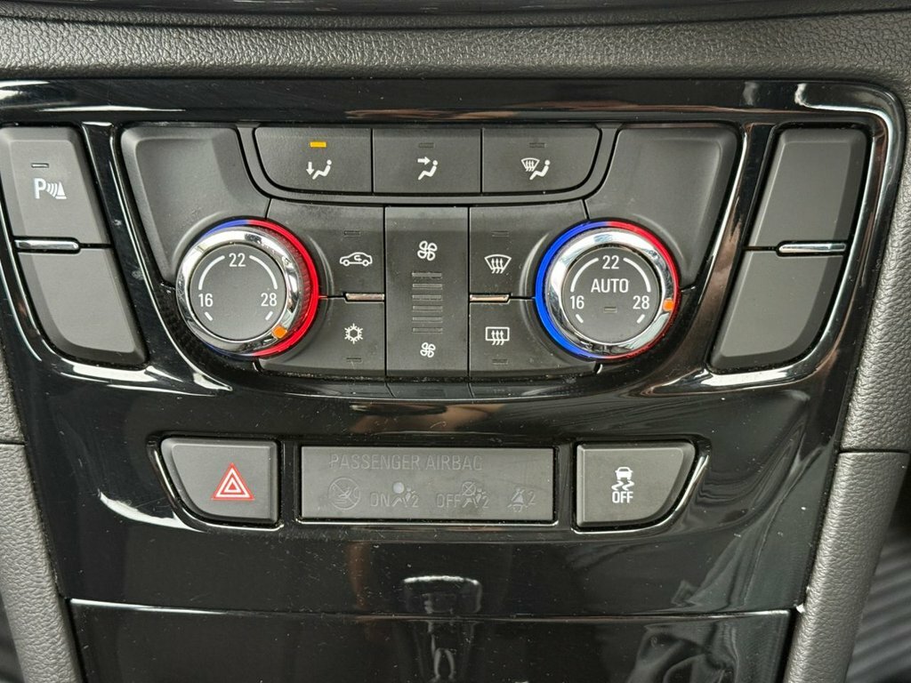 Vauxhall Mokka X Elite Nav White #13
