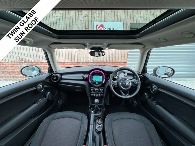 Mini Hatch 2018 1.5 Cooper Hatchback Euro 6 HJ18JNO Grey #3