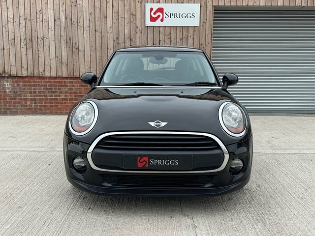 Mini Hatch 2017 1.2 One Hatchback Euro 6 S BP17KCK Black #4