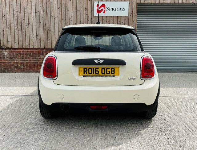 Mini Hatch 2016 1.2 One Hatchback Euro 6 S RO16OGB White #5