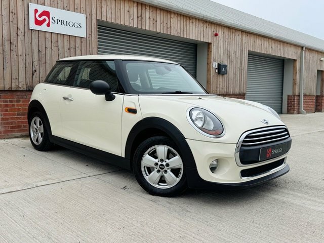 Mini Hatch 2015 1.2 One Hatchback Euro 6 Ss White