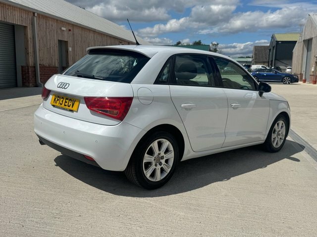 Audi A1 2013 1.6 Tdi Se Sportback Euro 5 White #5