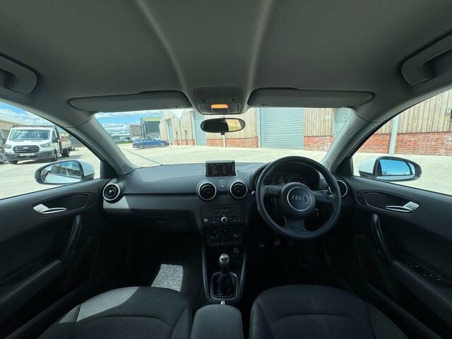 Audi A1 2013 1.6 Tdi Se Sportback Euro 5 White #3