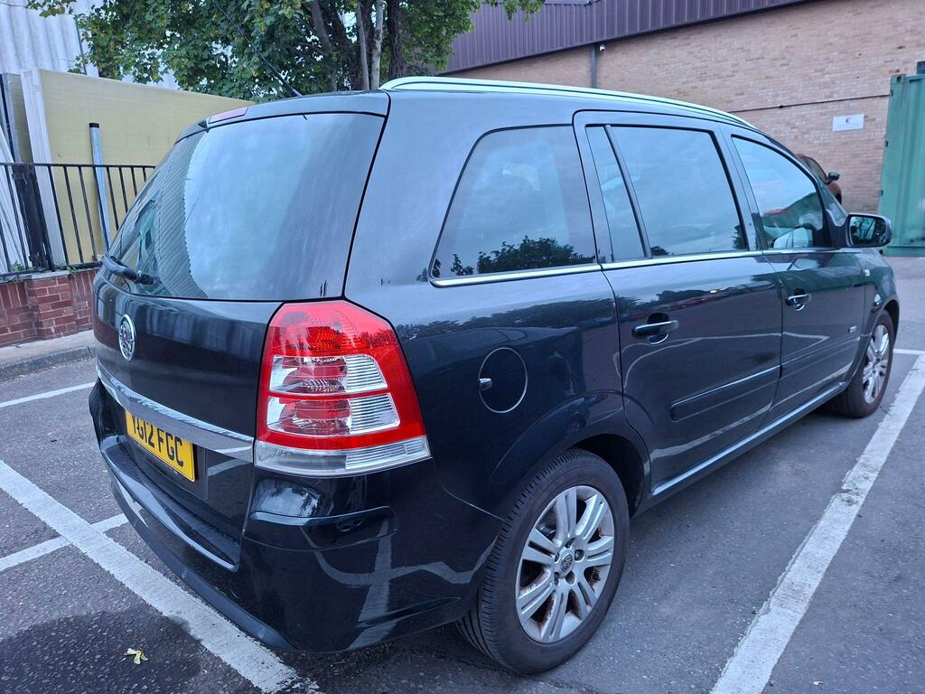 Vauxhall Zafira Design Black #3