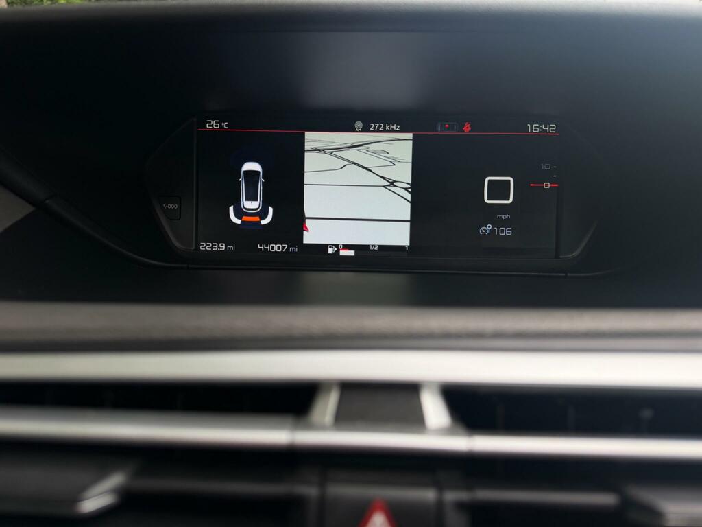 Citroen C4 SpaceTourer 1.2 Puretech 130 Flair Red #18