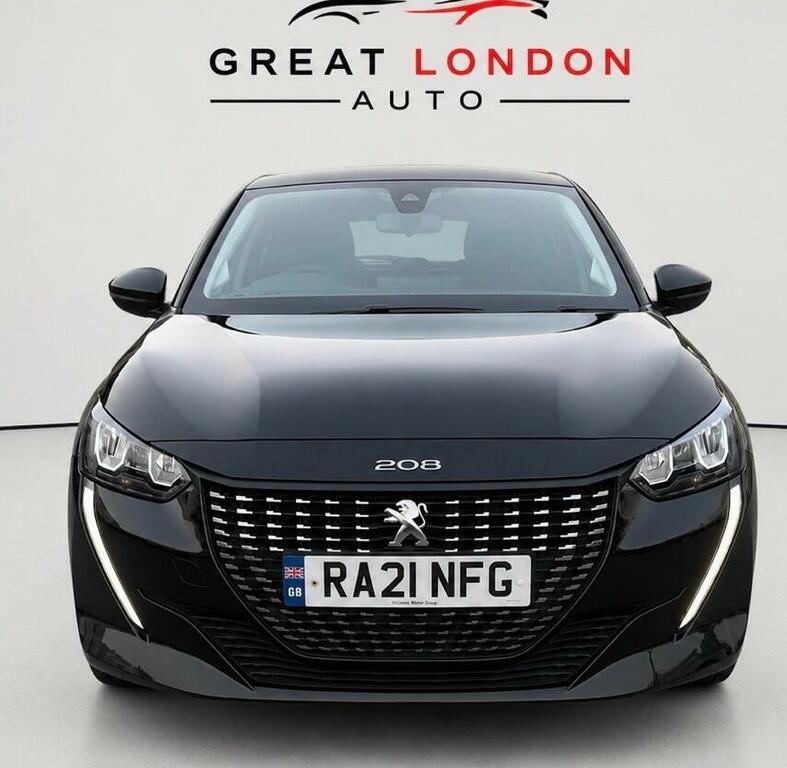 Peugeot 208 1.2 Puretech Allure Premium Euro 6 Ss RA21NFG Black #2
