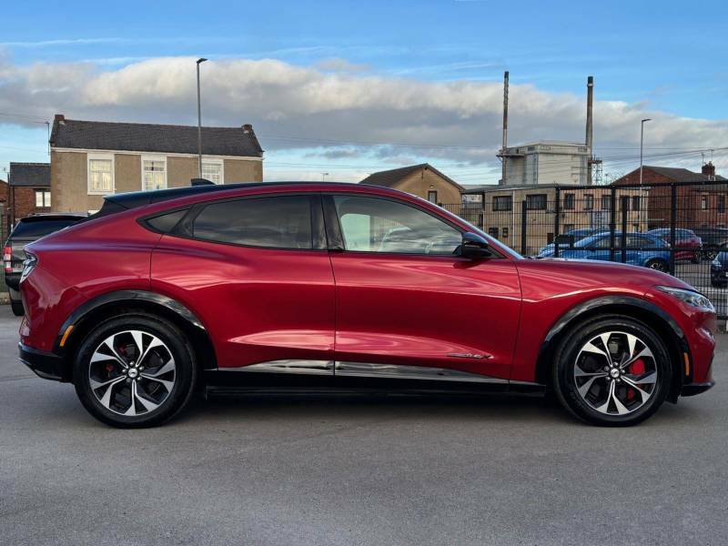 Ford Mustang Mach-E 258Kw Extended Range 88Kwh Awd Red #3