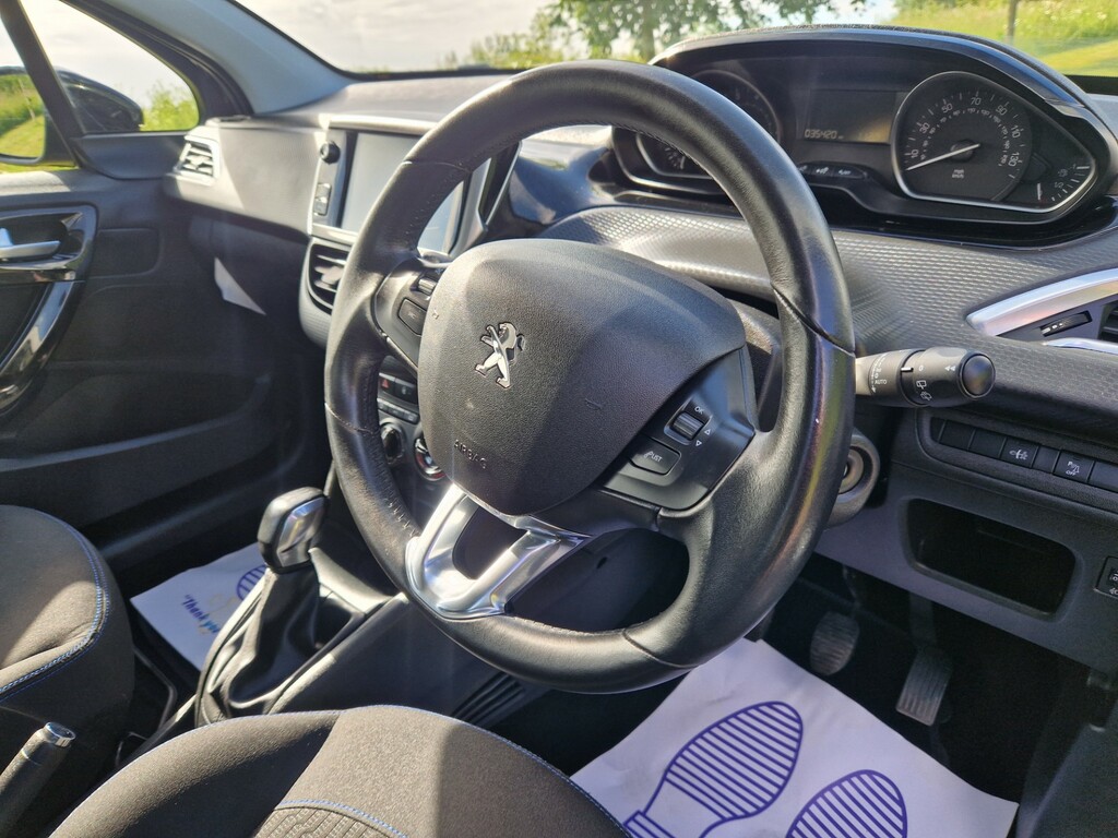 Peugeot 208 Ss Signature KO68WMM  #4