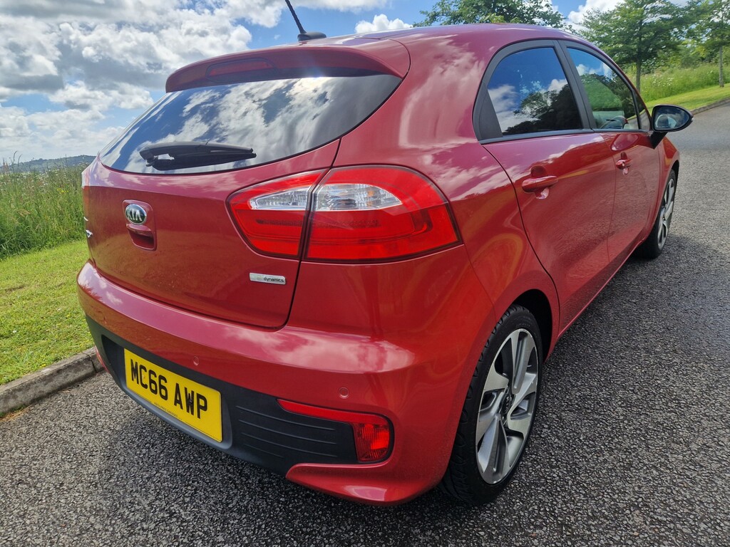 Kia RIO 1.4 Crdi 2 White #17