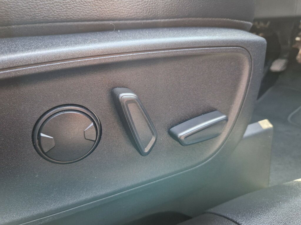 Ford Kuga Titanium Edition #6